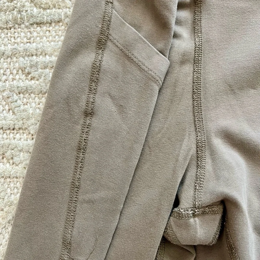 Mate the Label Organic Stretch Pocket Legging Medium Pebble - Picture 11 of 12